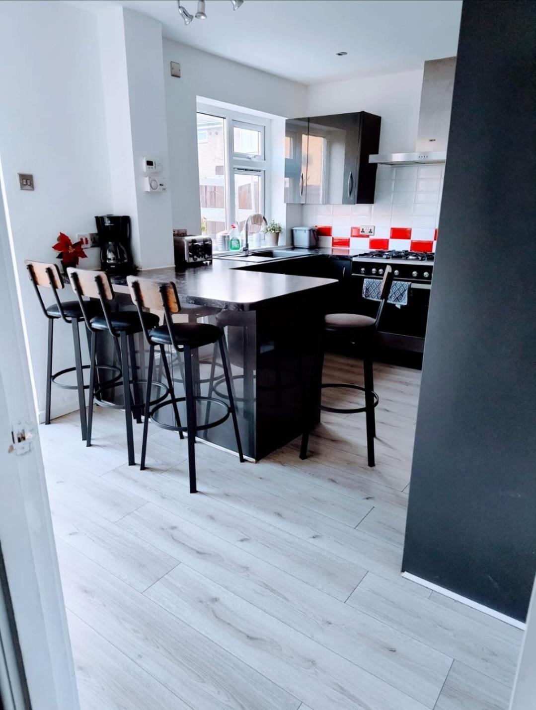 Spacious House In Central مانشستر المظهر الخارجي الصورة